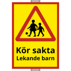 SKMX42 Skylt Kör sakta Lekande barn 297x420mm