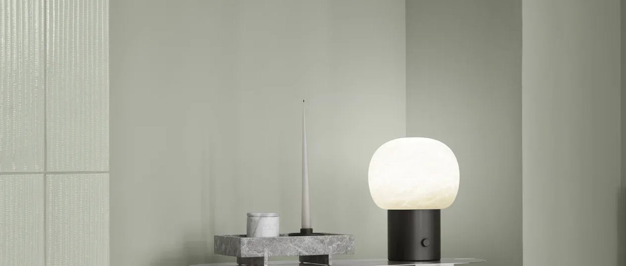 Bordslampa och ljus från Blomus Bordslampa och ljus från Blomus